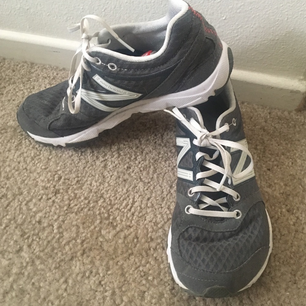 Women's New Balance 730s